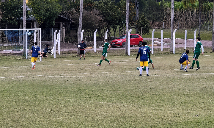 Atlético Marianense assume liderança isolada da Taça Libertadoce após rodada emocionante em Mariana Pimentel