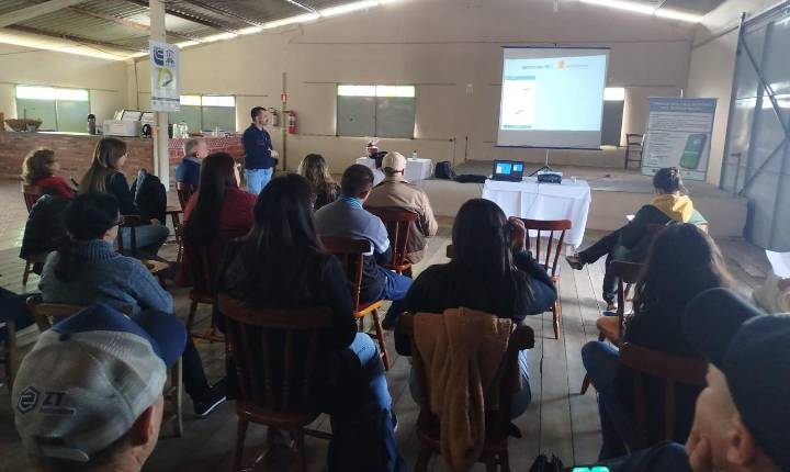 Emater promove palestra sobre emissão obrigatória de notas eletrônicas para produtores rurais