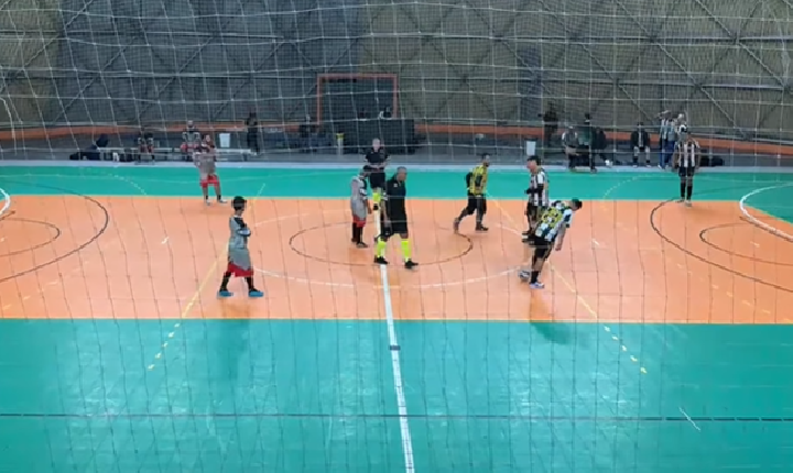 Goleadas marcam abertura do Citadino de Futsal