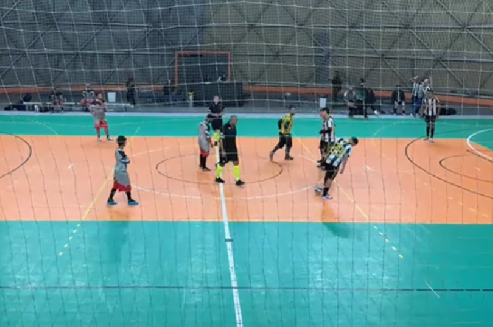 Goleadas marcam abertura do Citadino de Futsal