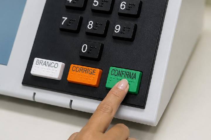 Prazo para solicitar voto em trânsito nas eleições de outubro está aberto até o dia 20 de agosto