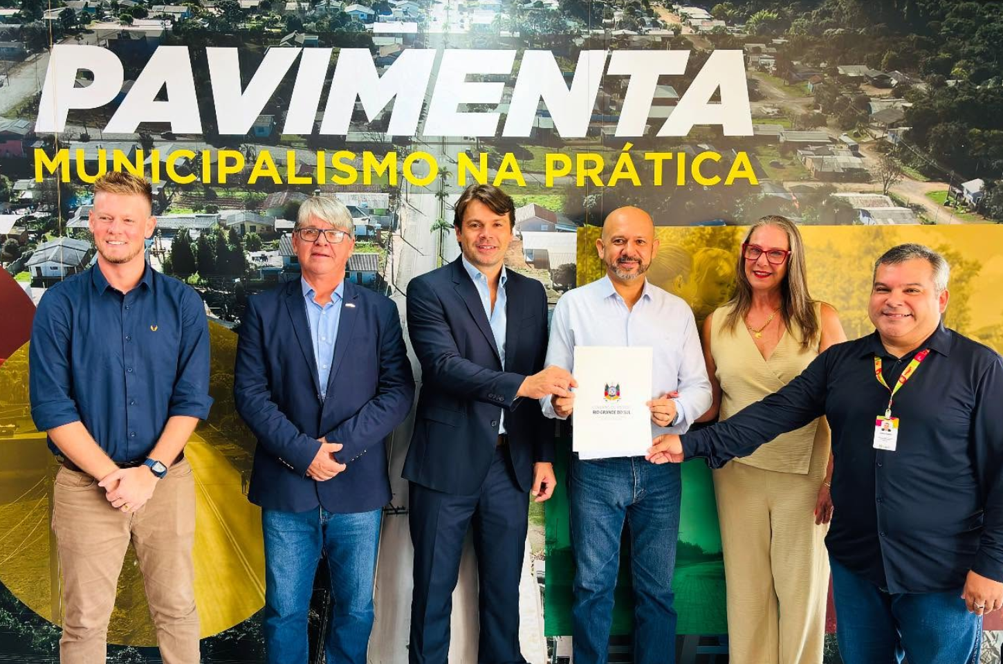 Prefeitura de Barra do Ribeiro firma convênio para iluminação da Praia da Picada