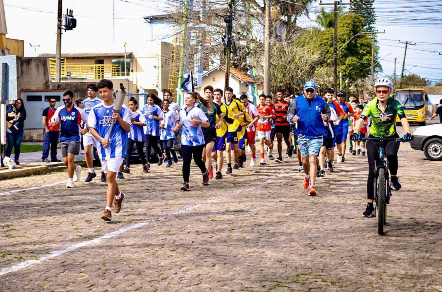 Semana da Pátria tem início em Barra do Ribeiro com Corrida do Fogo Simbólico