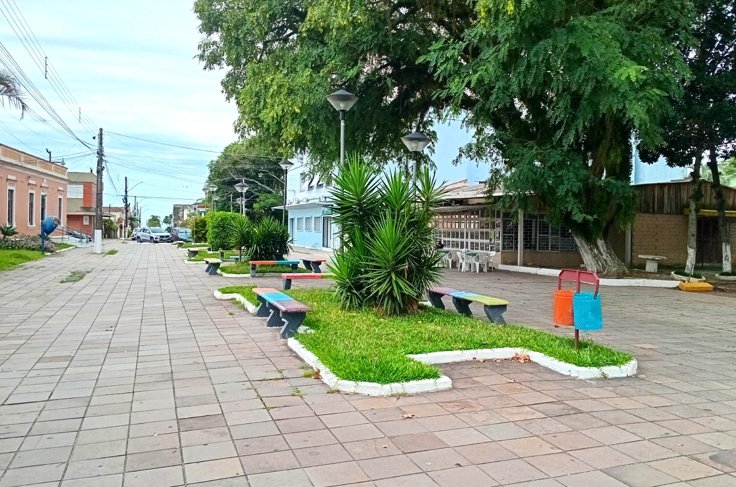 Calçadão Central passa a levar o nome de José Alcebíades Gattino