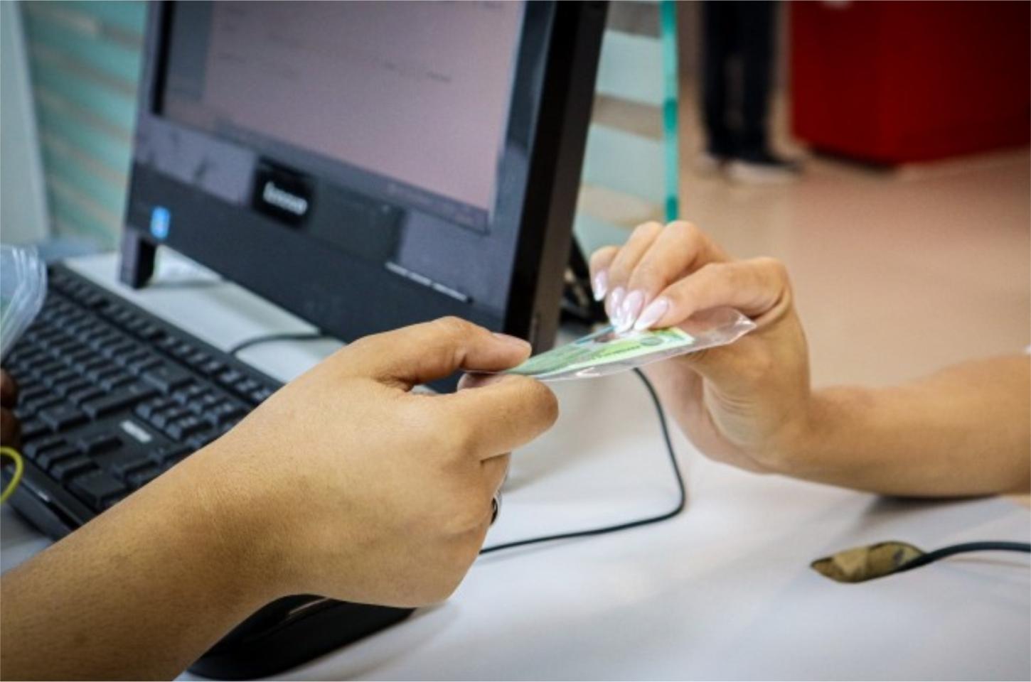 Câmara aprova lei que cria gratificação para servidor responsável pela emissão de carteira de identidade