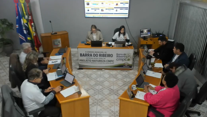 Vereador solicita informações sobre andamento de concurso público e possível ampliação de vagas