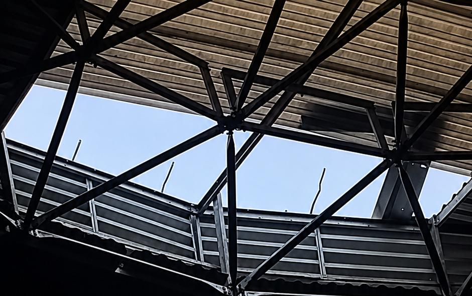 Temporal danifica cobertura do Gattinão e suspende Citadino