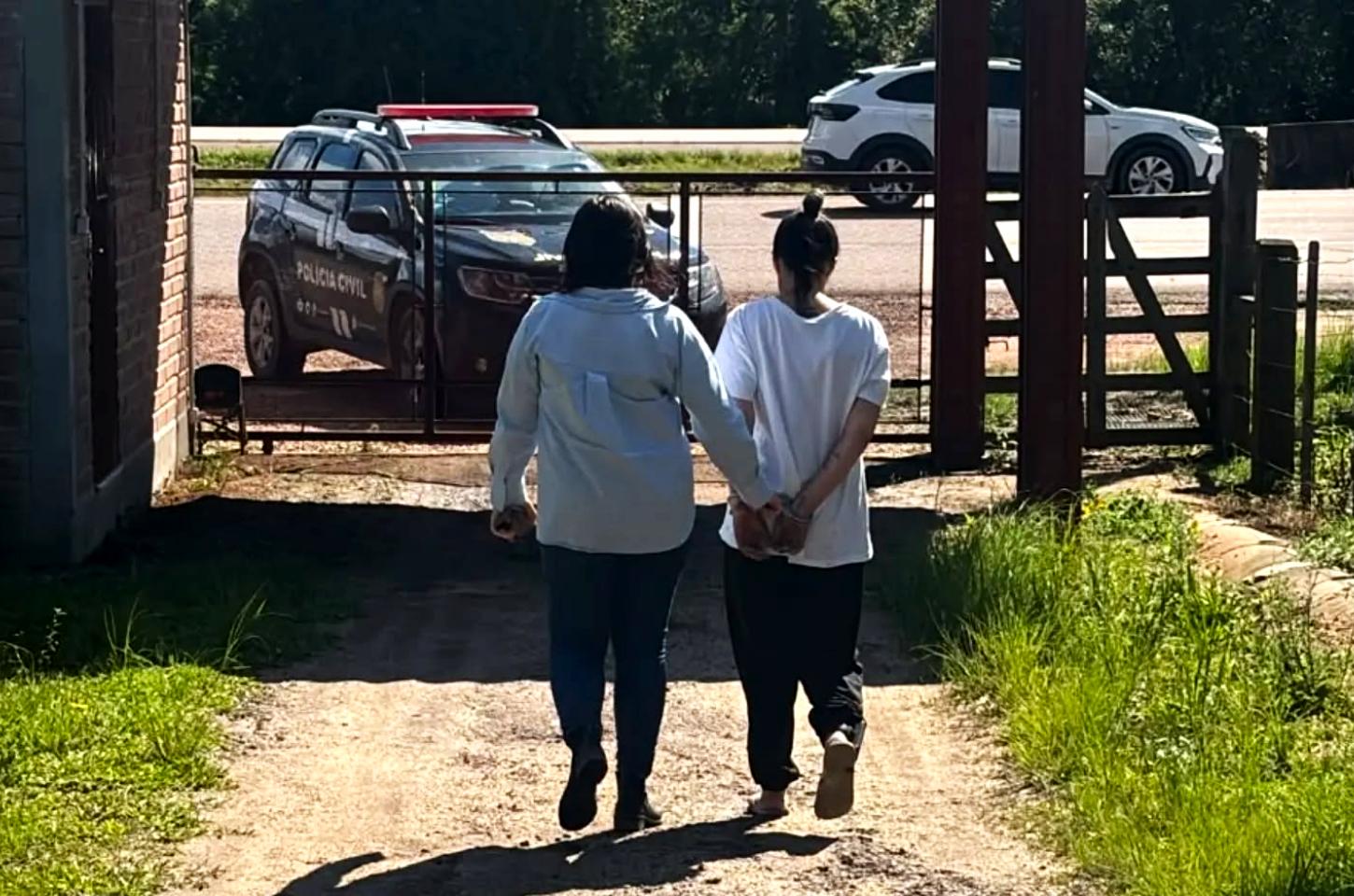 Polícia Civil prende mulher na zona rural de Barra do Ribeiro